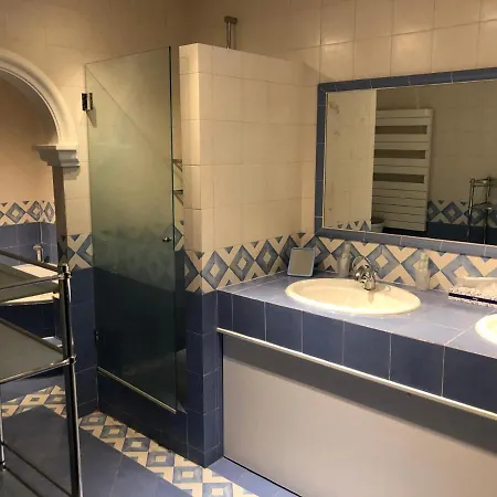Apartment Loucisa *